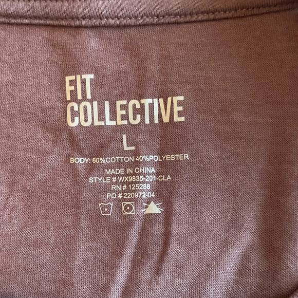 Fit Collective Cropped Graphic Tee Howdy From Out West NWT - Picture 3 of 5